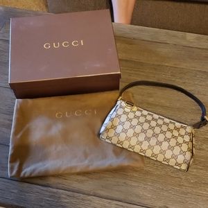 Gucci mini pouchette